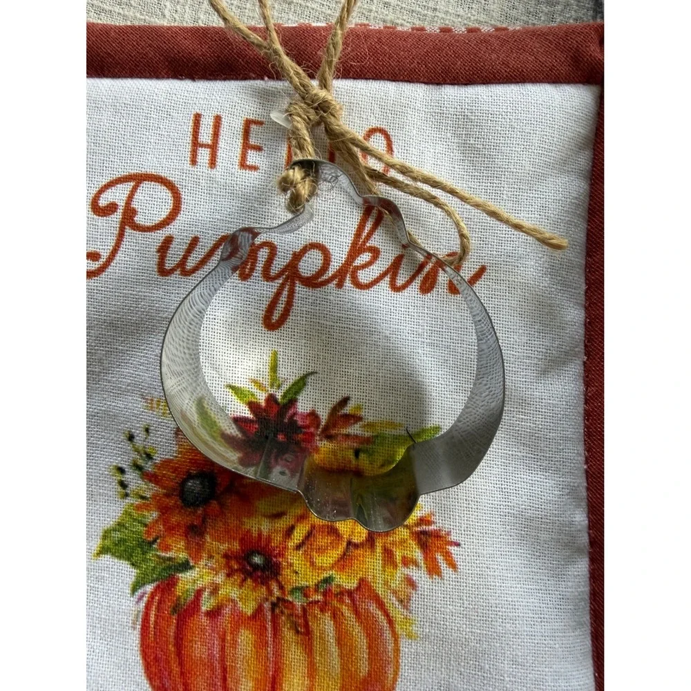 Kay Dee Fall Pumpkin Towels Pot Holder Oven Mitt Cookie Cutter Lot NWT